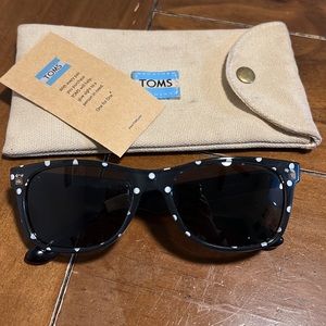Tom’s womens rectangular polka dot sunglasses